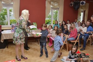 Rozstrzygnięcie IX Edycji Wojewódzkiego Konkursu Plastycznego - MOJA MAMA. Wystawa i Koncert Piotra Resteckiego – fotorelacja