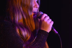 Koncert uczestników feryjnych warsztatów wokalnych pod kierunkiem Grażyny Łobaszewskiej i Andrzeja Wolskiego