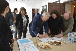 Prof. Stanisław Góźdź lekarz,samorządowciec, nauczyciel akademicki oraz Dyrektor Świętokrzyskiego Centrum Onkologii