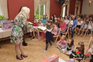 Rozstrzygnięcie IX Edycji Wojewódzkiego Konkursu Plastycznego - MOJA MAMA. Wystawa i Koncert Piotra Resteckiego – fotorelacja