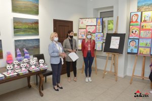 Rozstrzygnięcie XI Edycji Wojewódzkiego Konkursu Plastycznego - MOJA MAMA. Wystawa - fotorelacja 