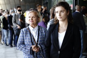 Uroczystość otwarcia Dworca Autobusowego w Kielcach - prezentacja wystawy fotograficznej "Kielce Miasto które Kocham" oraz występy wokalistów Zameczkowego Studia Piosenki