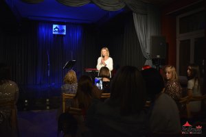 Koncert uczestników warsztatów wokalnych "Zimowa Piosenka" z udziałem Kasi Lisowskiej