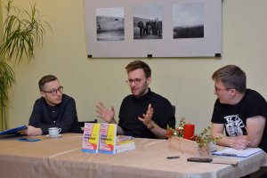 Spotkanie z Przemysławem Witkowskim  autorem książki "CHWAŁA SUPERMANOM" 