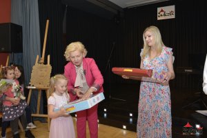 Rozstrzygnięcie XII Edycji Wojewódzkiego Konkursu Plastycznego - MOJA MAMA. Wystawa - fotorelacja