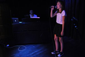 VIVAT WAKACJE-koncert w wykonaniu wokalistów Studia Piosenki AT i AW