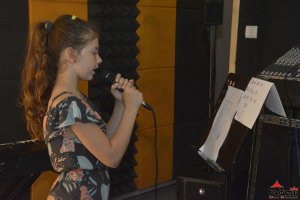 WAKACYJNE STUDIO PIOSENKI pod kierunkiem Mai Wojtaszekk